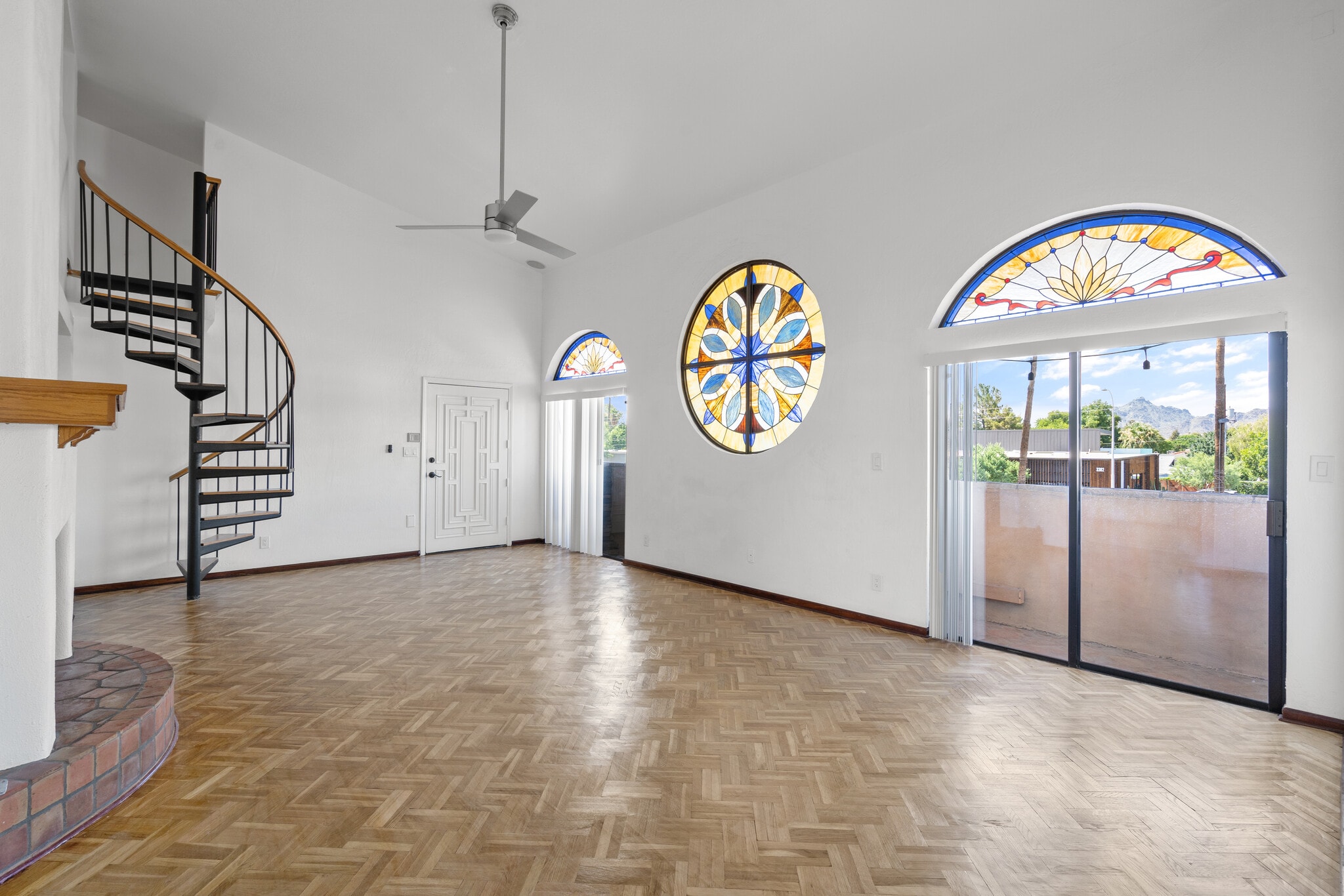 Building Photo - 3319 E Indian School Rd