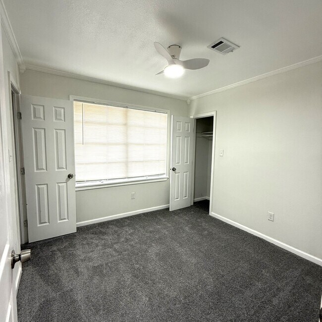 Building Photo - 3790 Le Bleu St