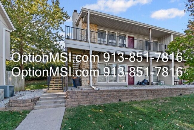 Primary Photo - Charming & Spacious 2-Bed / 2-Bath Apartme...