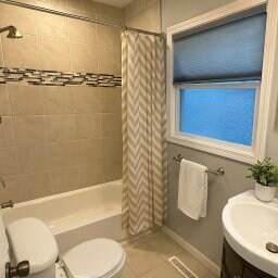 Building Photo - 1902 Greenwood Ave