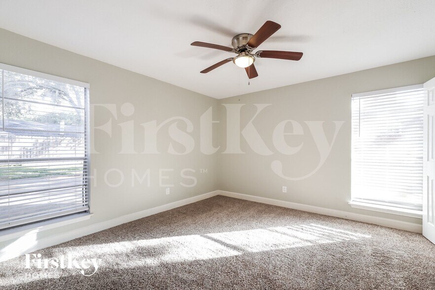 Building Photo - 22826 Provincial Blvd