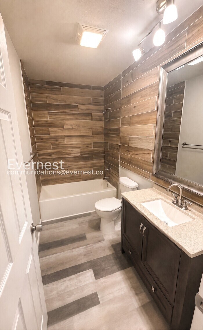 Building Photo - 3332 Roadrunner Trail