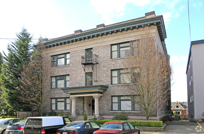 Primary Photo - Seward Apartments