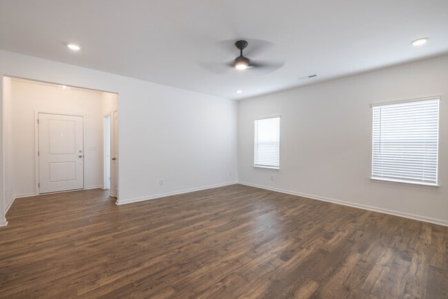 Building Photo - NEW CONSTRUCTION 3BD/3BATH Home in Stonebridge -Available FEBRUARY 2026