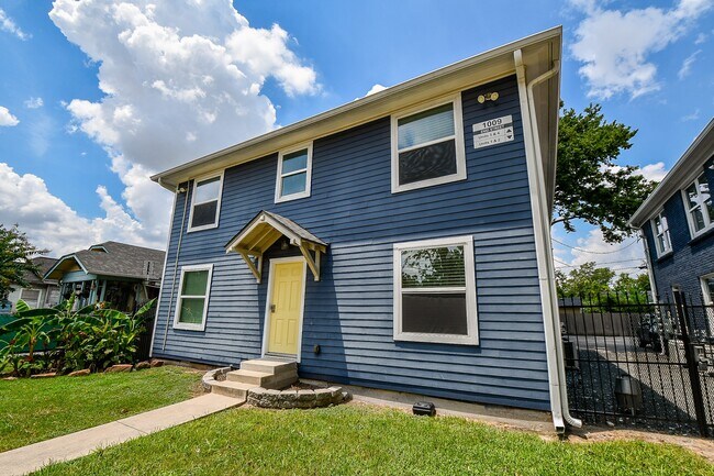 Building Photo - 1009 Enid St
