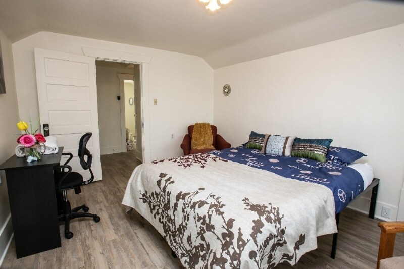 Building Photo - 2407 E Ward St