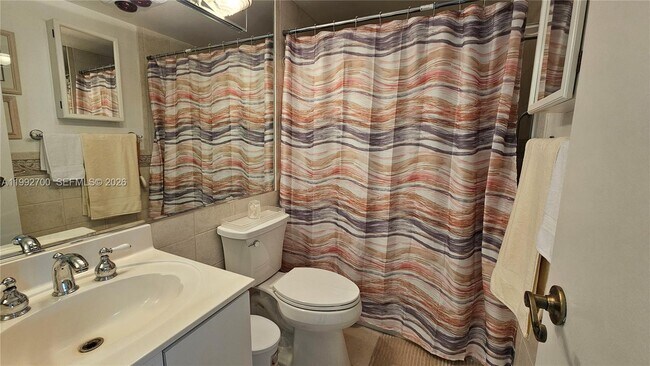 Building Photo - 1980 S Ocean Dr