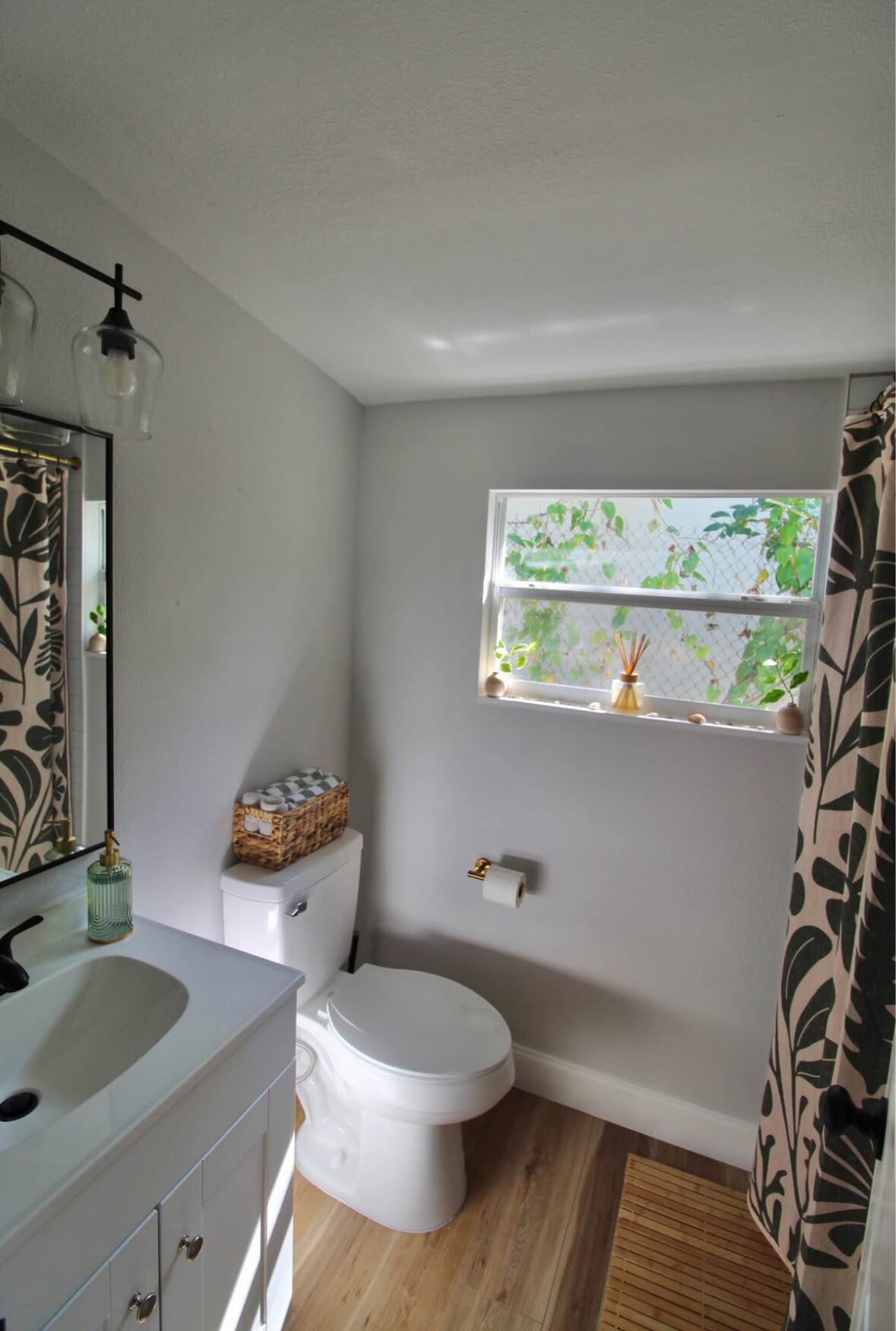 Building Photo - 2241 27th St S