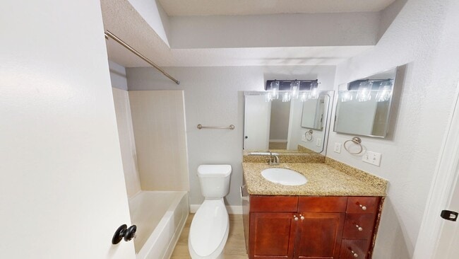Building Photo - 2Br/ 2Ba Condo In Villa Medici - Available...