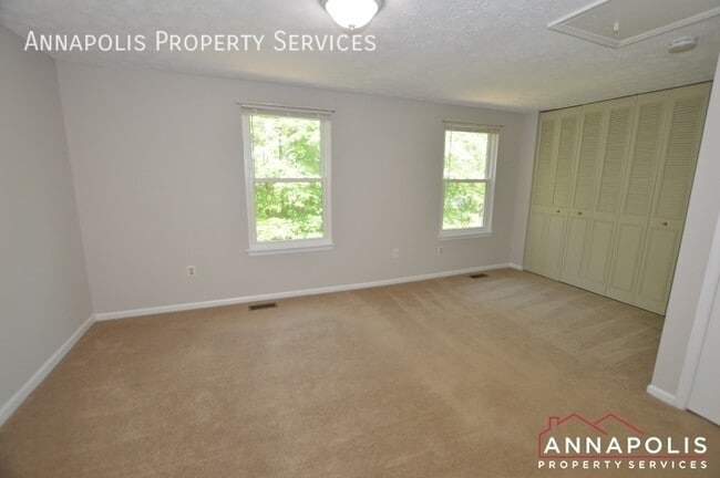 Building Photo - 1186 White Coral Ct