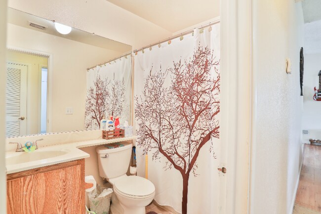 Building Photo - 8620 Coolwoods Way