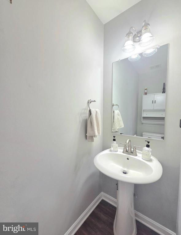 Building Photo - 1604 Post Oak Dr