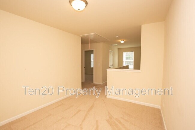 Building Photo - 365 Partisan Dr