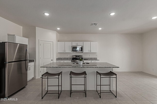 Building Photo - 20004 W Badgett Ln