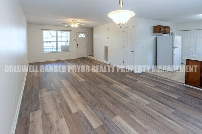 Building Photo - 1240 N Concord Rd