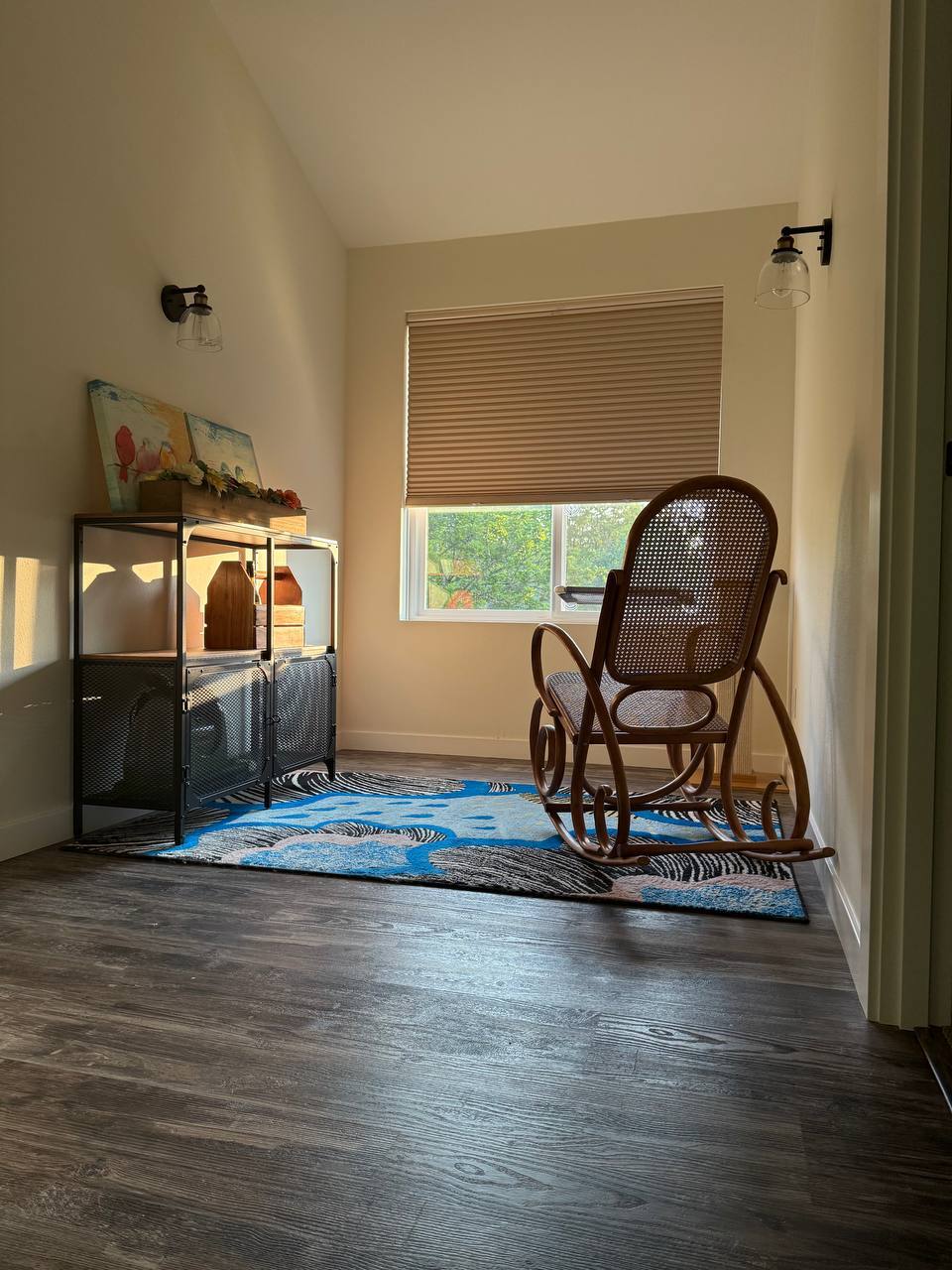 2nd floor Den / Loft - 10526 111th Ave NE