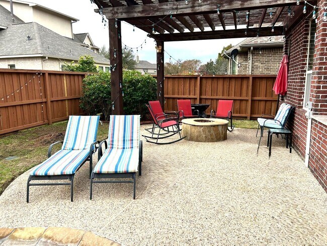 Building Photo - 17423 Hanoverian Dr