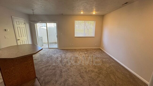 Building Photo - 6892 Florentine Way