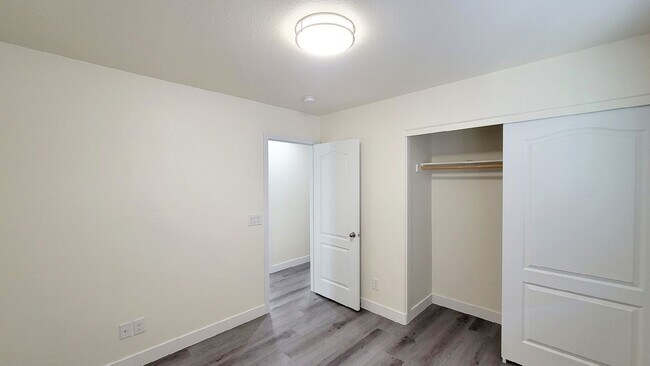 Building Photo - 8518 Genesee Ct