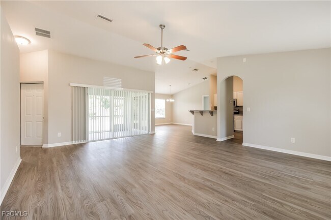 Building Photo - 7470 Franzino Ave