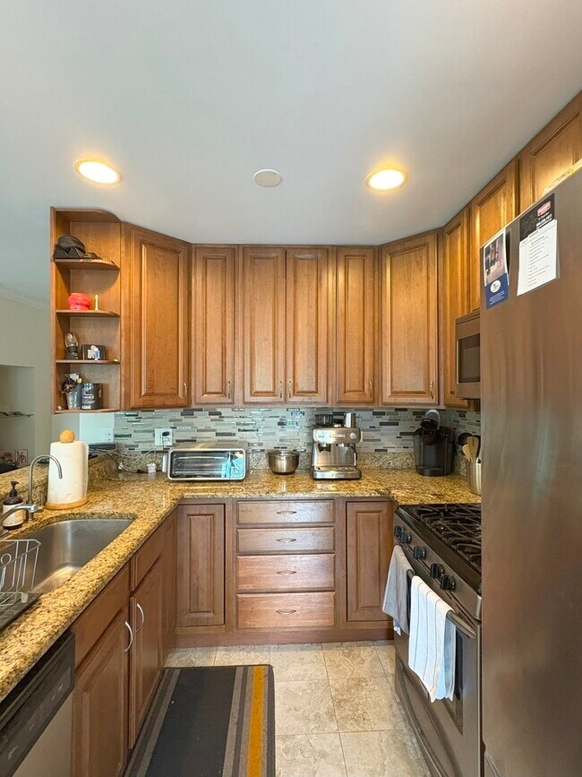 Building Photo - 1032 Inverrary Ln