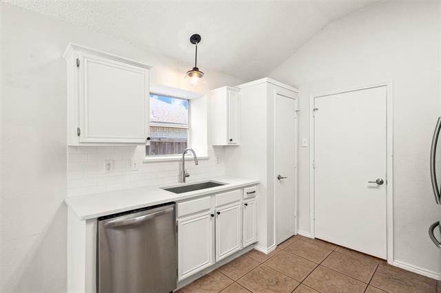 Building Photo - 6808 Cedar Shadow Dr