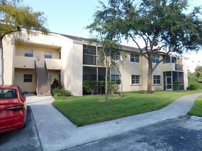 Primary Photo - 611 Cypress Lake Blvd
