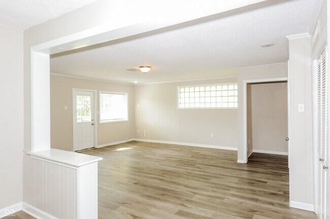Building Photo - 1065 Hornaday Rd