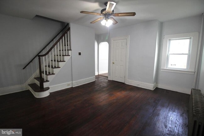 Building Photo - 417 Elmer St