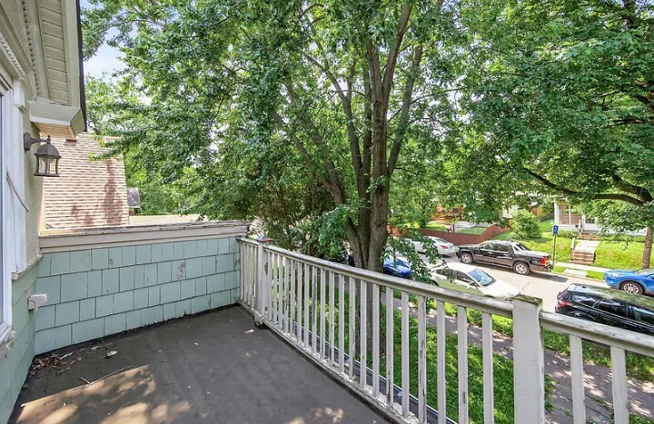 Building Photo - 3610 Dupont Ave N