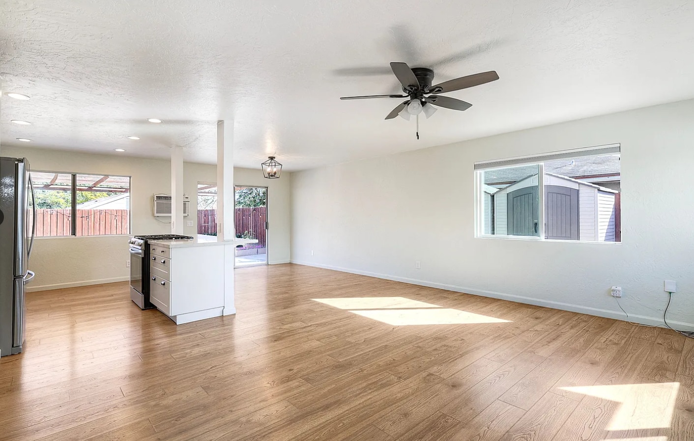 Building Photo - 2371 Berry St