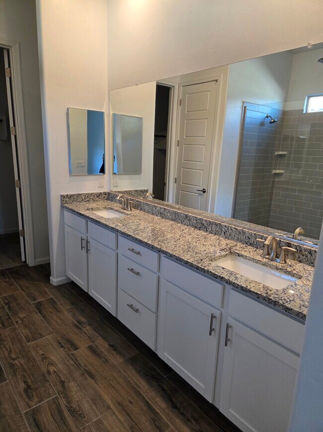 Building Photo - 12553 Denton Wy