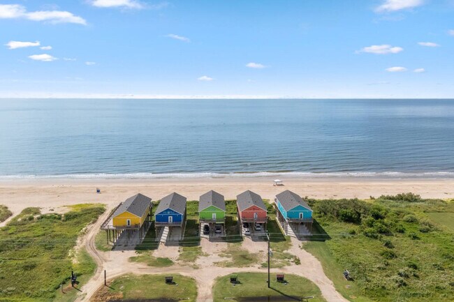 Building Photo - 1714 Texas 87-SI ID1252629P