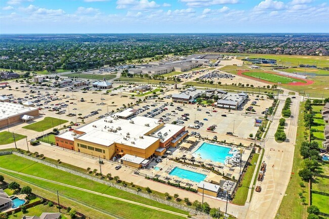 Building Photo - 26507 Grey Sparrow Dr