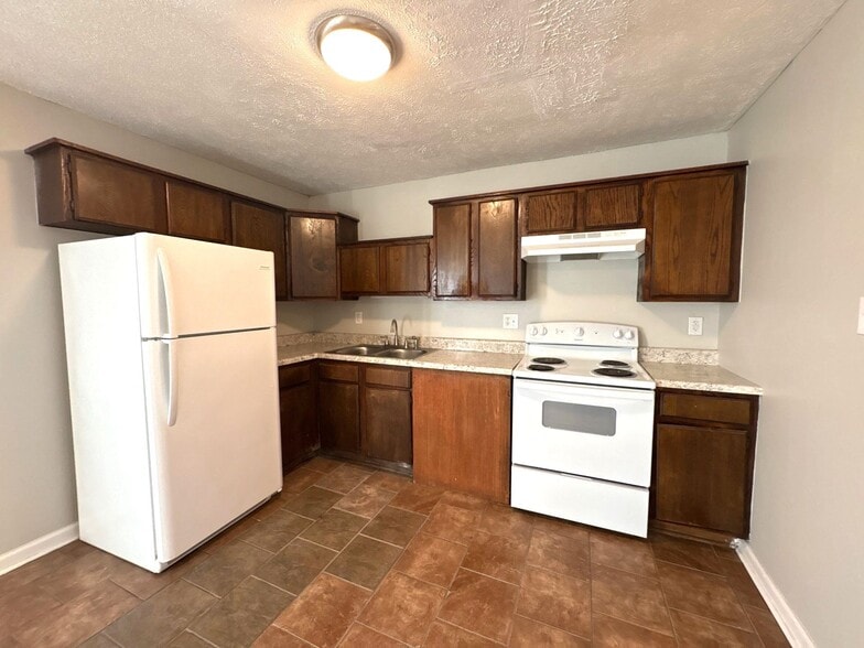 Building Photo - 1962 N Royal St