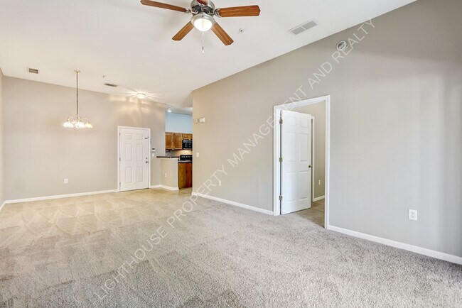 Building Photo - 6788 Manotak Oaks Dr