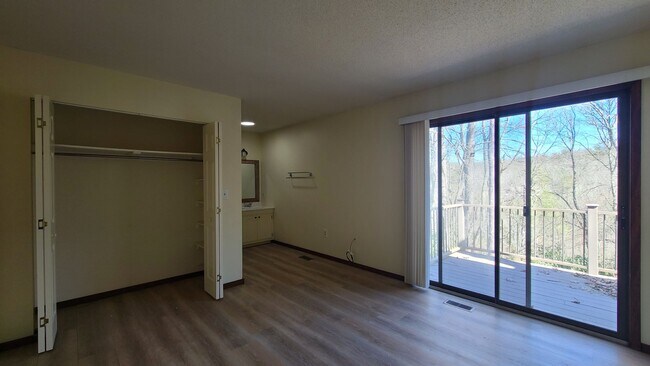 Building Photo - Private Setting With Views