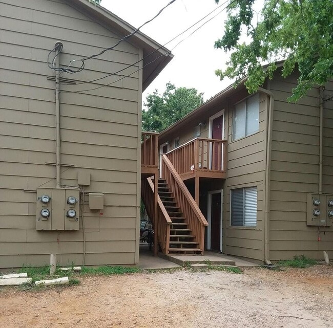 Building Photo - College Station - Northgate area -1 bedroom / 1 bath Apartment