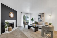 Building Photo - 13087 W Cedar Dr