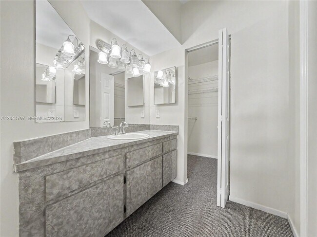 Building Photo - 20964 SW 84th Ave