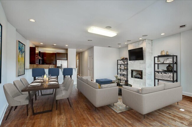 Building Photo - 3505 N Elston Ave