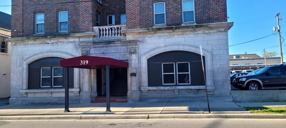 The Moreland Manor - 319 W North St