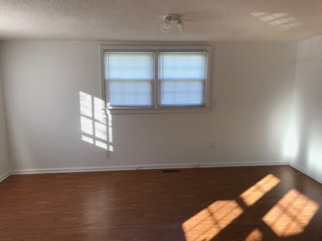 Building Photo - 2992 Portertown Rd