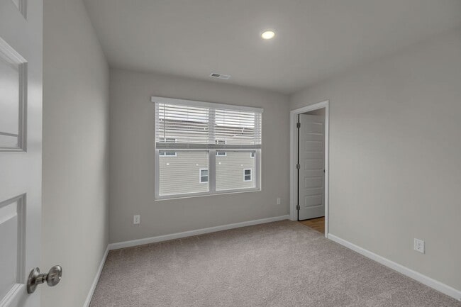 Building Photo - 1206 Harper Lndg