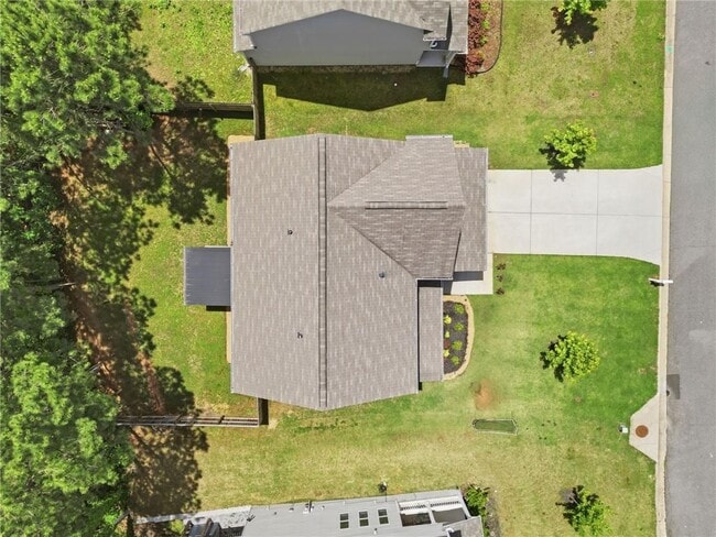 Building Photo - 79 Lantana Crossing