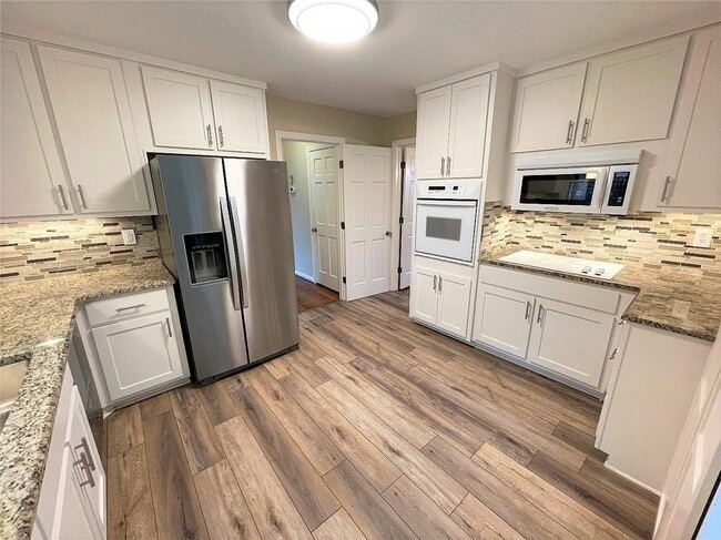 Building Photo - 1150 Falstaff Dr