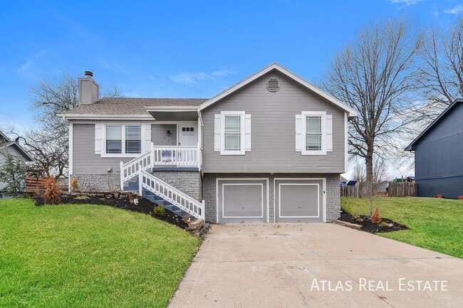 Building Photo - 710 S Park Dr