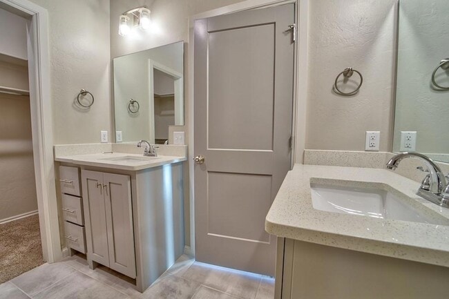 Building Photo - 1530 S 7th St