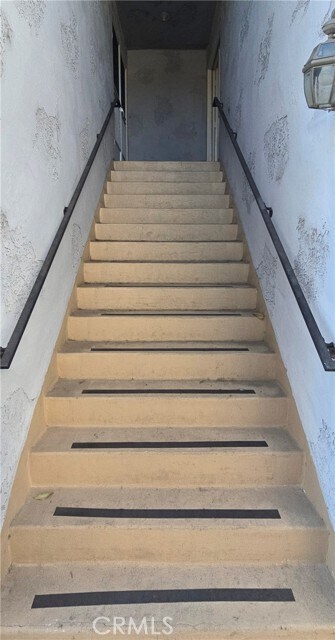 Building Photo - 630 W Dryden St