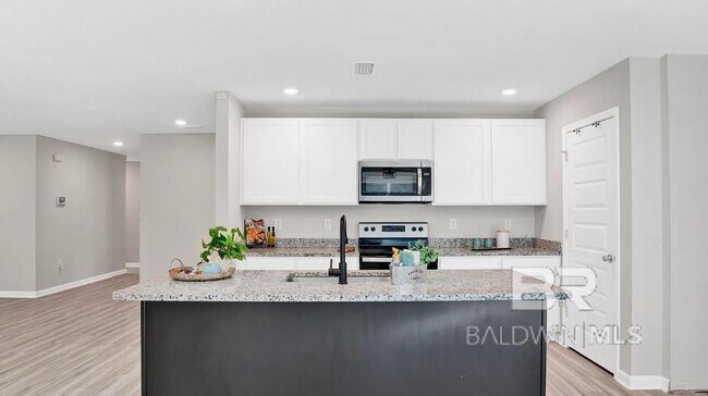 Building Photo - 12698 Mikado Cir